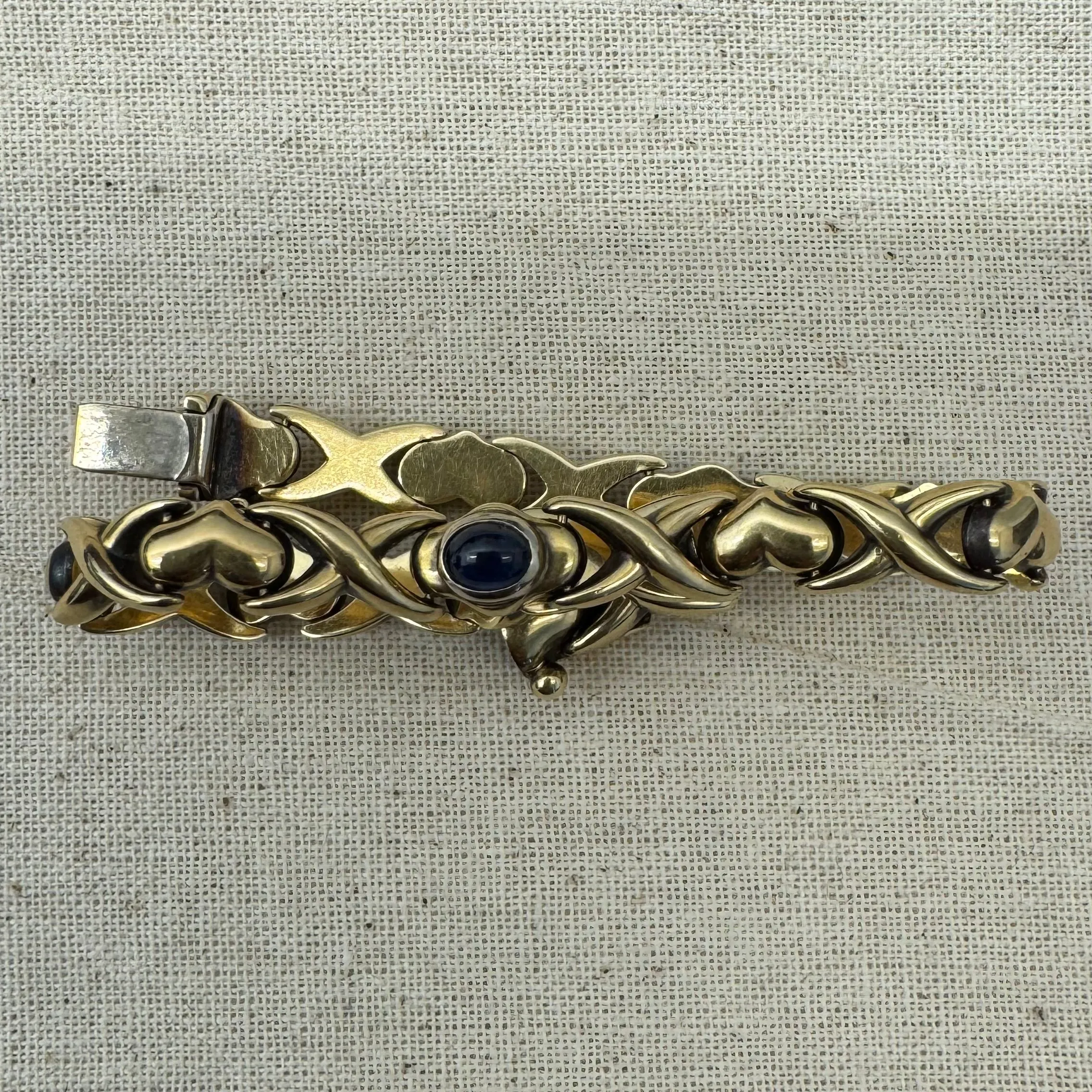 14K gold bracelet set with Sapphire