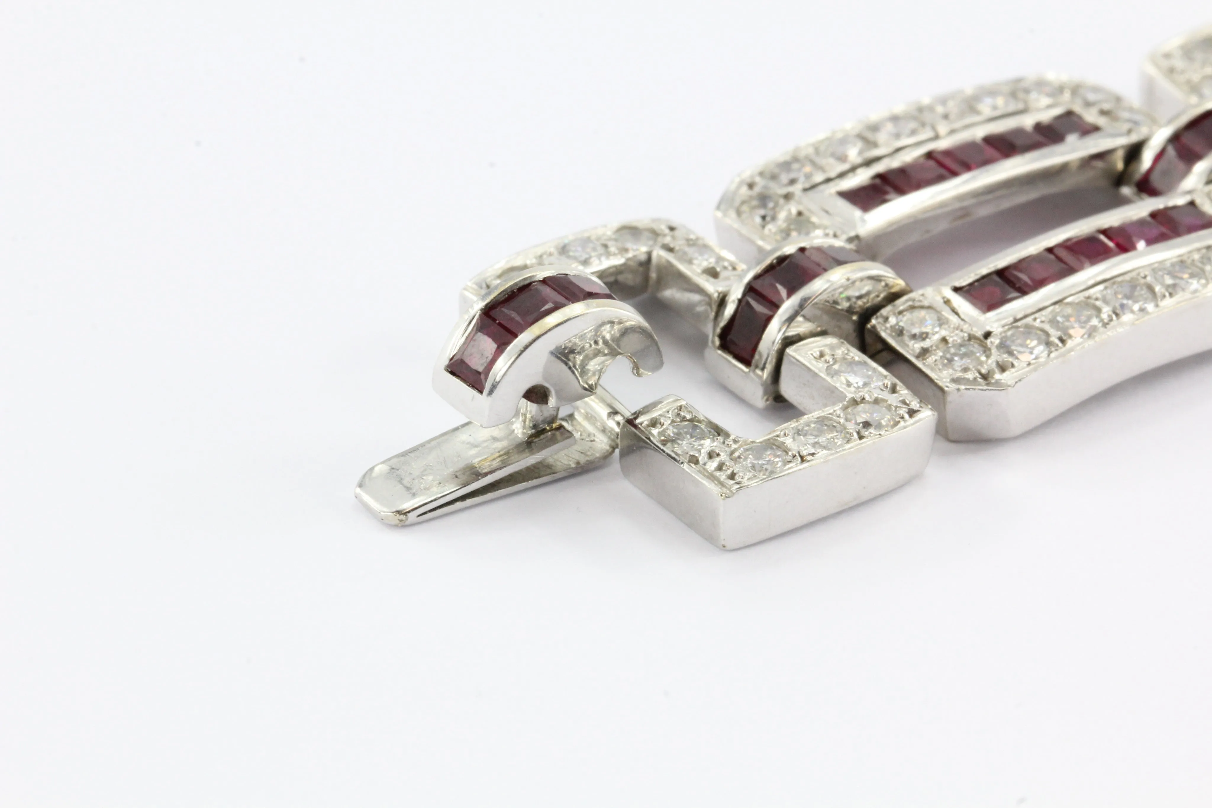 18K White Gold Ruby & Diamond Oval Link Tennis Bracelet 26 CTW