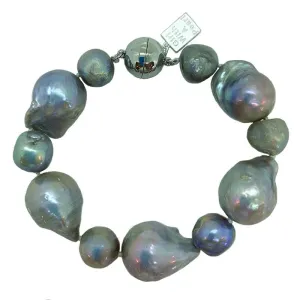 230-07-S | WILD PEARL DELUXE BRACELET (GRAY/SILVER)