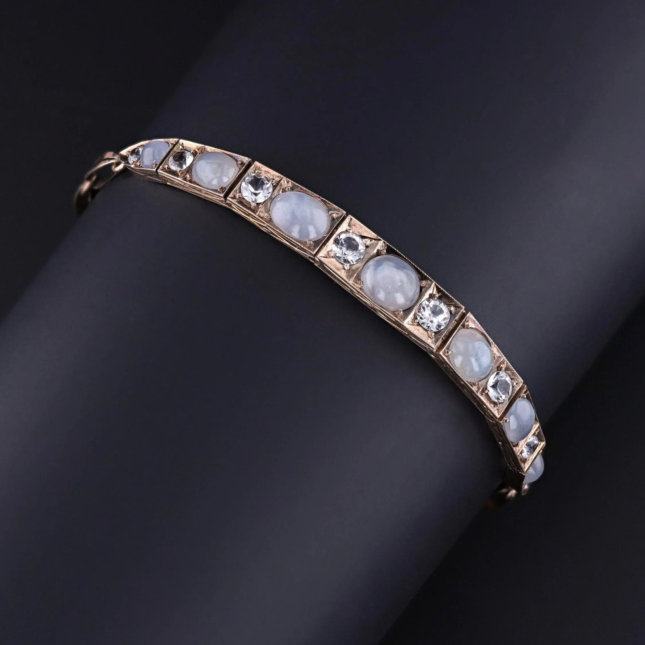 Antique Star Sapphire and White Topaz Bracelet of 9ct Gold