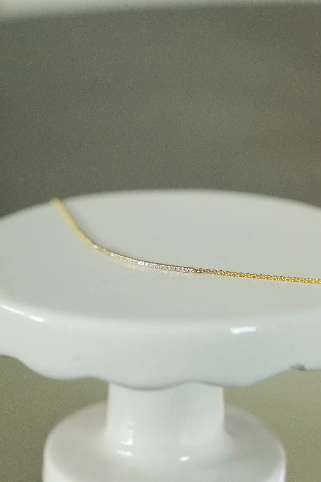 B017 - 14k YG 7" Bar Bracelet w/33 Round Diamonds 0.25cts