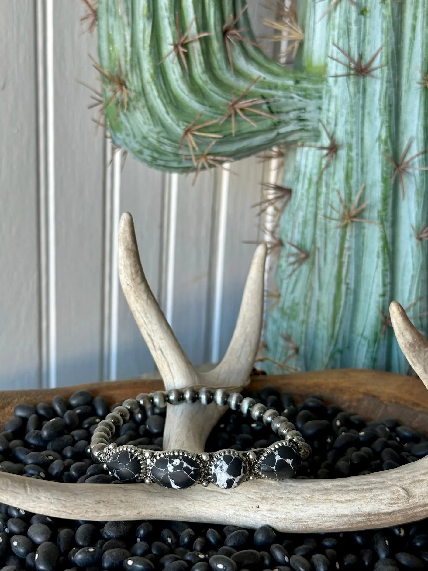 Black Pearl Bracelets
