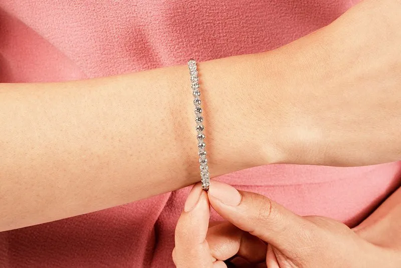 Blossoming Florals Lab-Grown Diamond Bangle with 2.10 ct.(finished) 3mm
