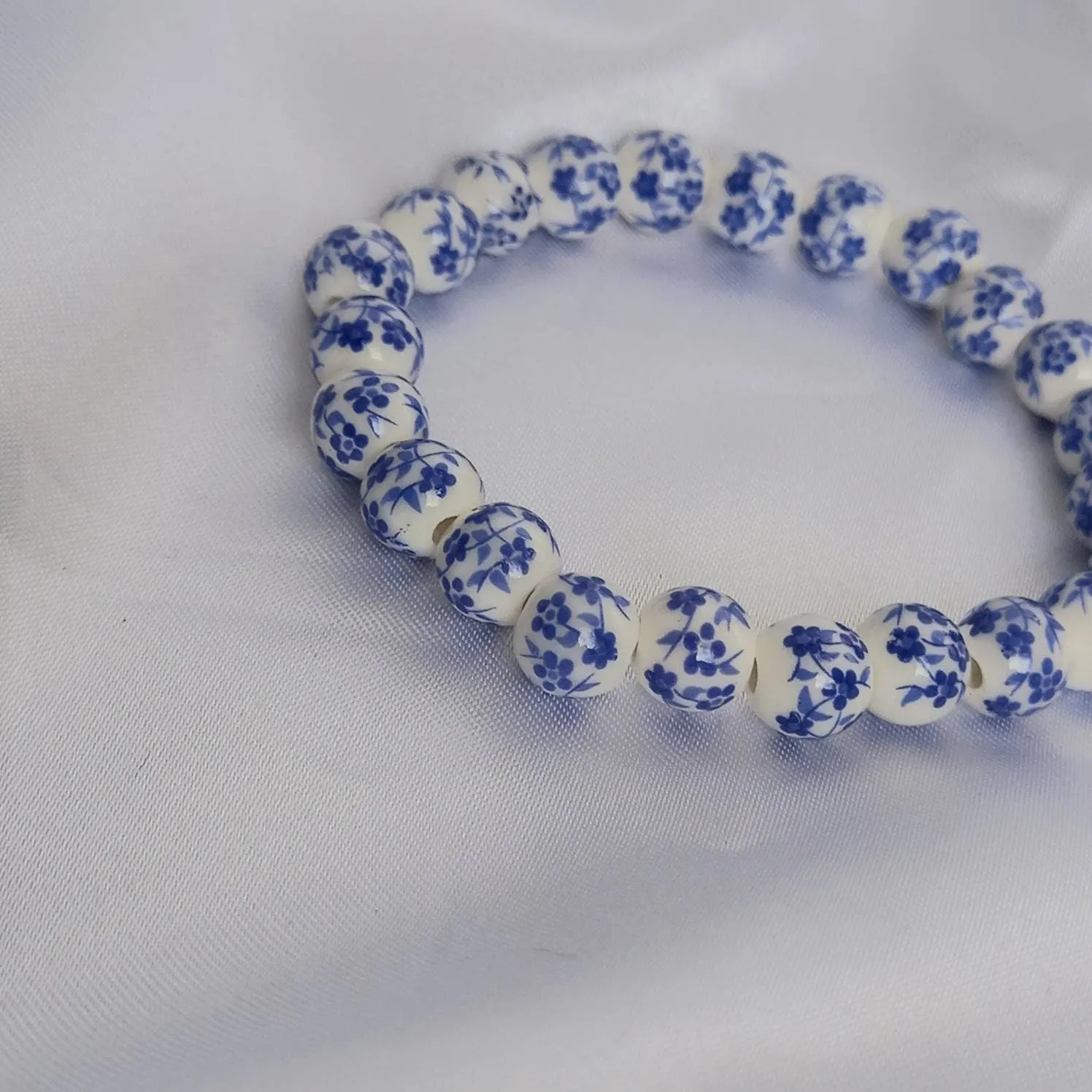 Blue Flower Bead Bracelets - Bead Jewellery In The UK,Bead Bracelets In The UK,Flower Bracelet,Blue Bracelet,Blue Flower Beaded Bracelets