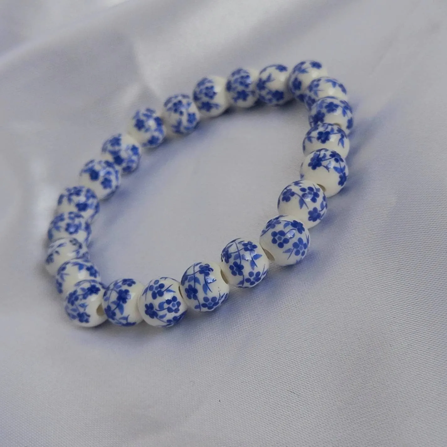 Blue Flower Bead Bracelets - Bead Jewellery In The UK,Bead Bracelets In The UK,Flower Bracelet,Blue Bracelet,Blue Flower Beaded Bracelets