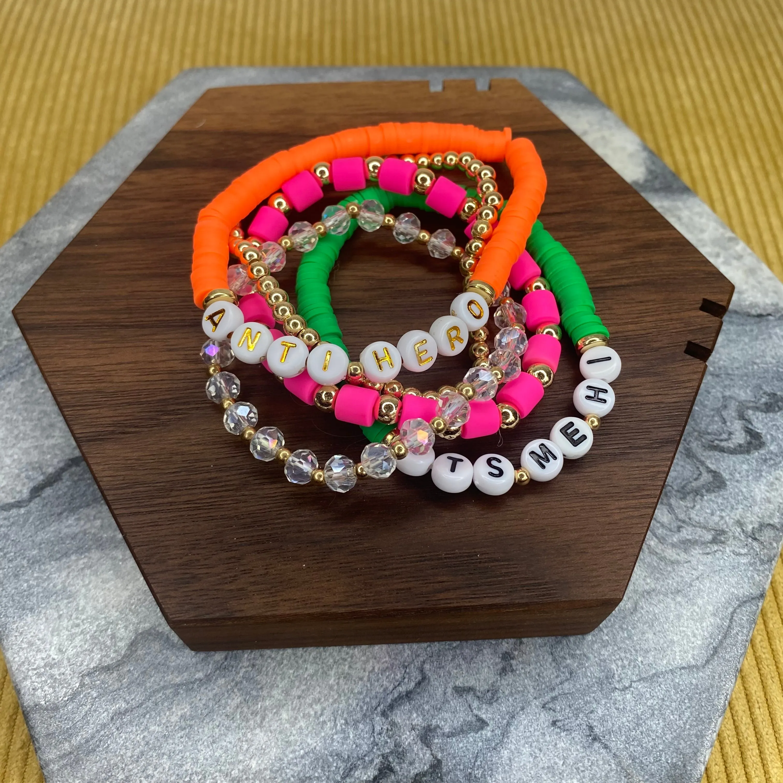 Bracelet - Friendship Bracelets - Anti-Hero
