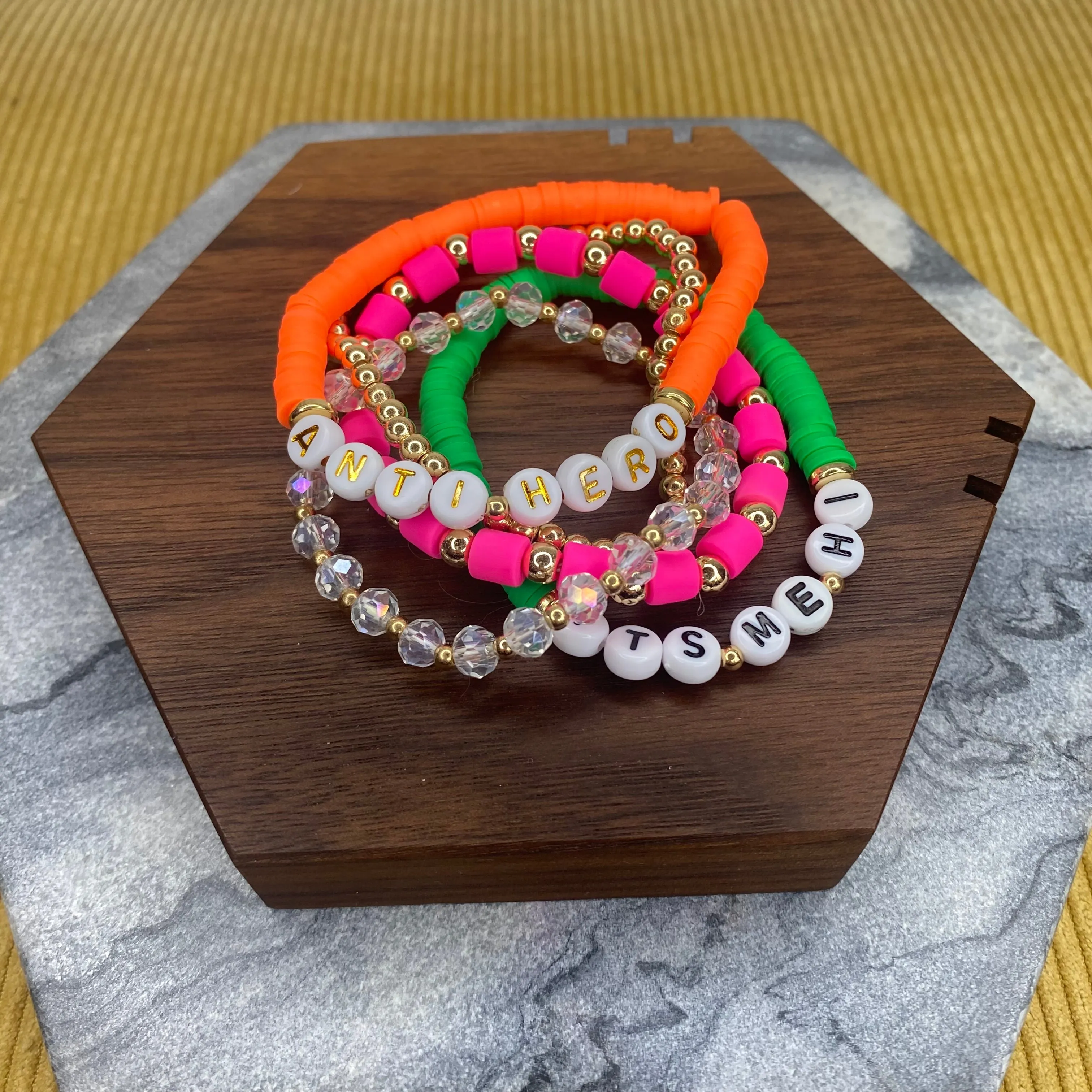 Bracelet - Friendship Bracelets - Anti-Hero