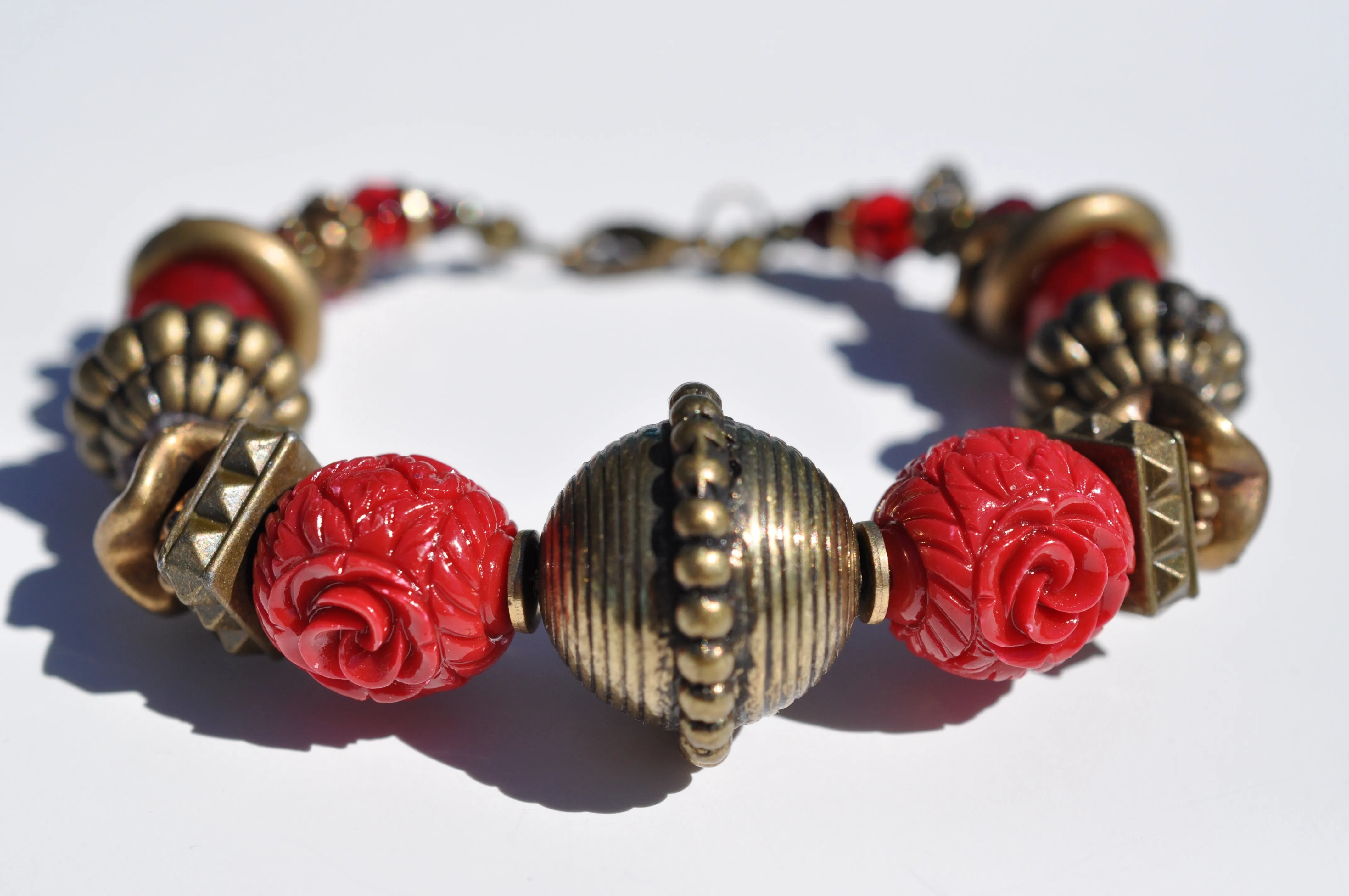 Bronze N’ Roses