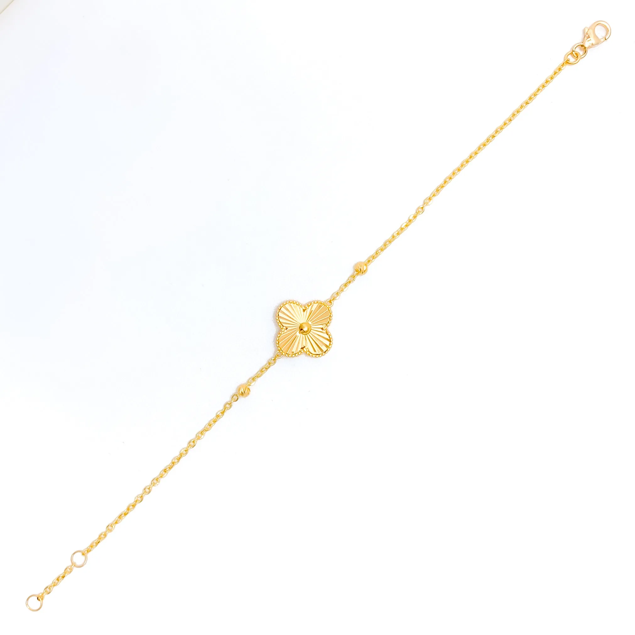 Chic Shimmering Clover Leaf 21k Gold Bracelet