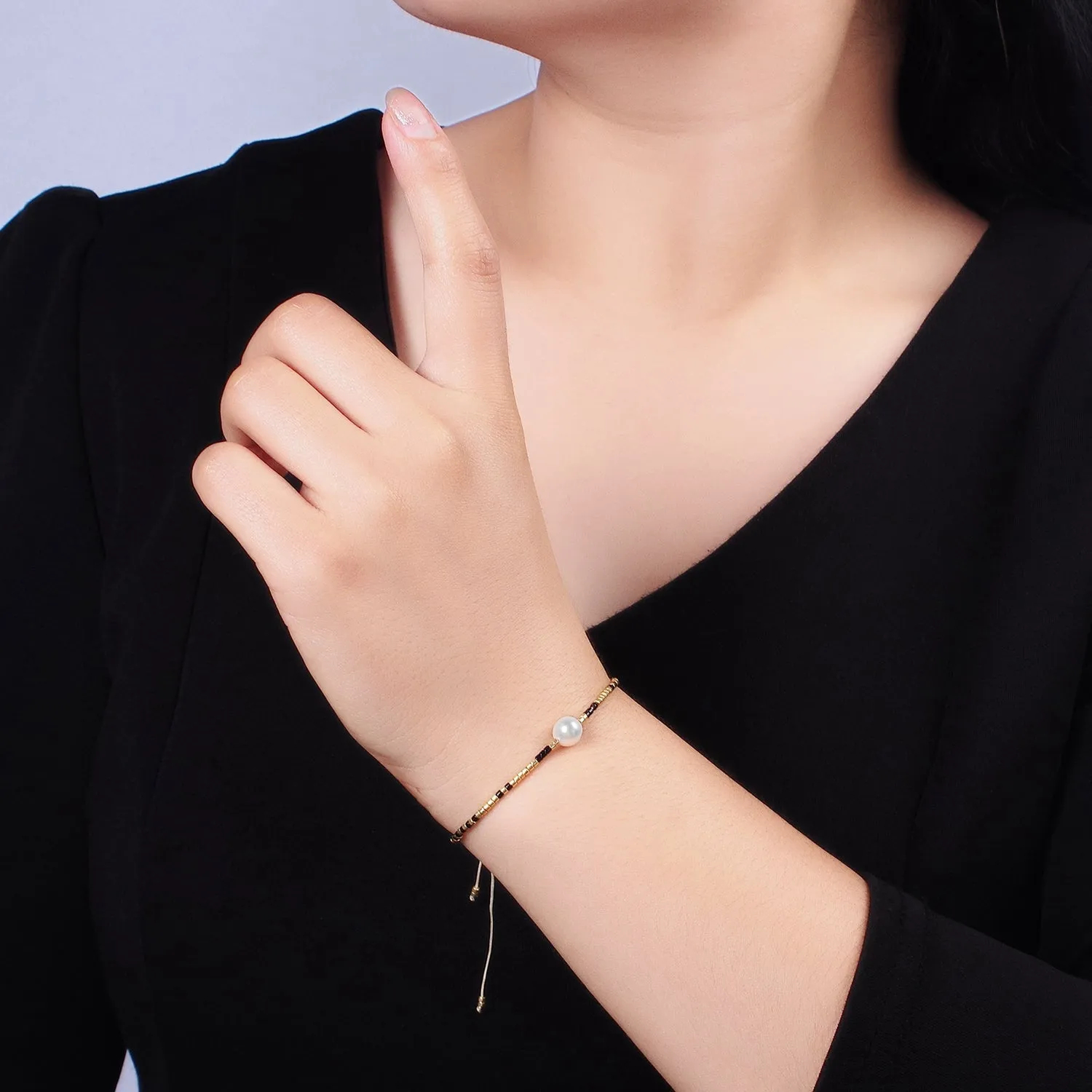 Dainty Shell Pearl Cord Bracelet with Gold Black Beaded Adjustable Bracelet WA-2203