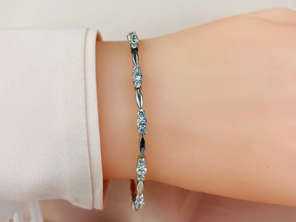 Elliptical Link Lab-Grown Diamond Bracelet with 2.05 ct.(finished) 2mm, 3mm
