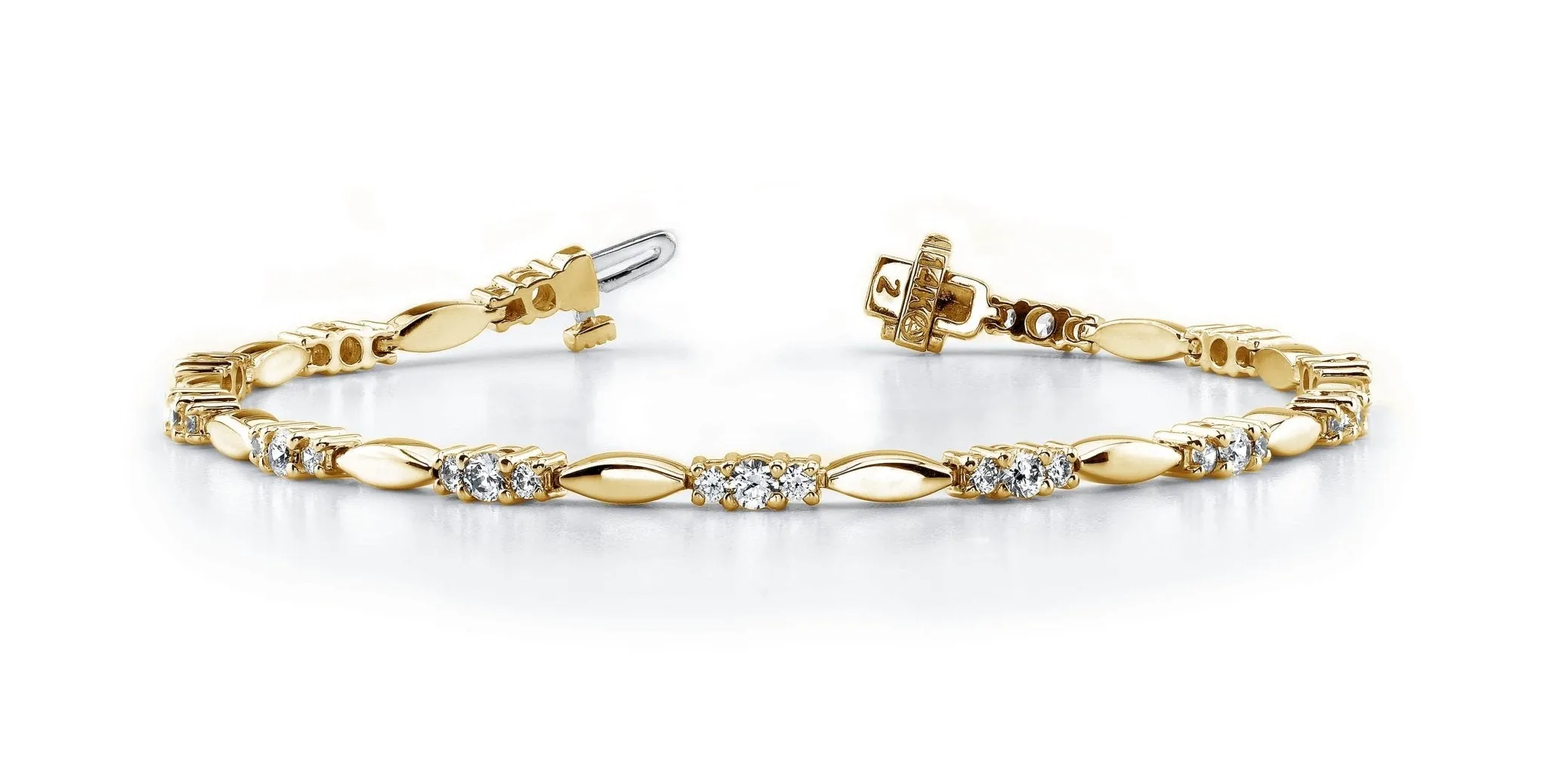 Elliptical Link Lab-Grown Diamond Bracelet with 2.05 ct.(finished) 2mm, 3mm