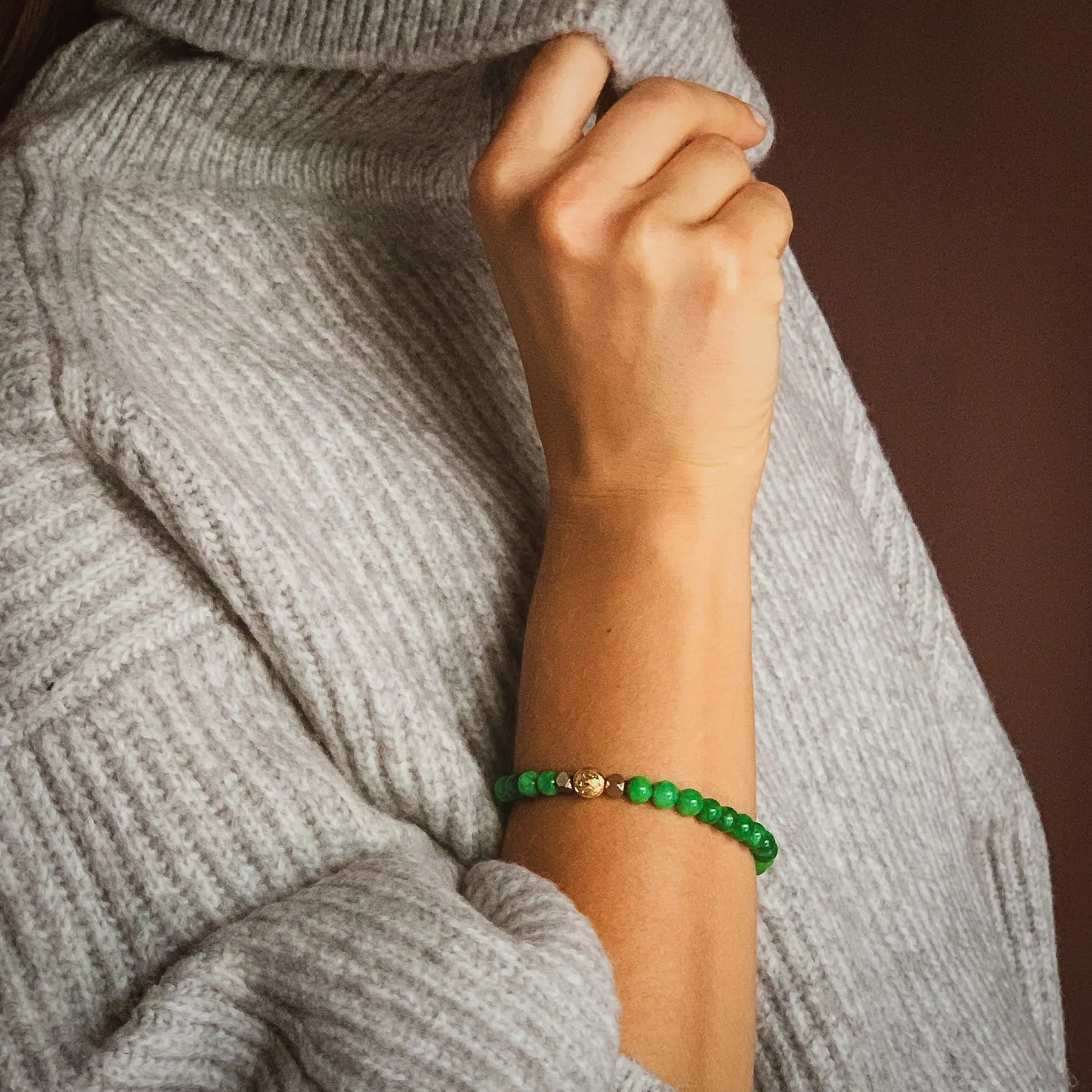 Enchanted Delight - Green Jade Wristband with Hematite in Gold | 6MM