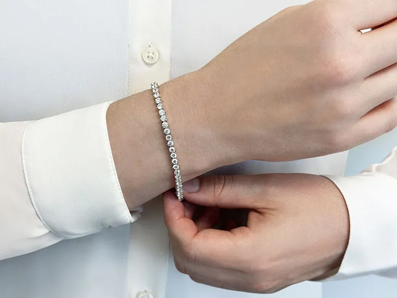 Fiery Flame Lab-Grown Diamond Tennis Bracelet with 9.00 ct.(finished) 4mm