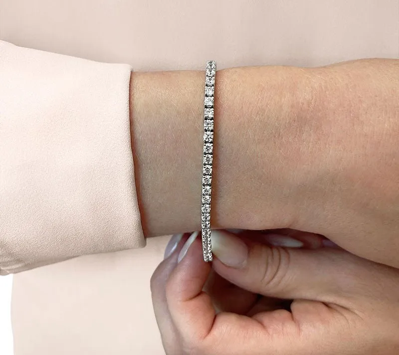 Four Prong Classic Lab-Grown Diamond Tennis Bracelet with 9.02 ct.(finished) 3.9mm
