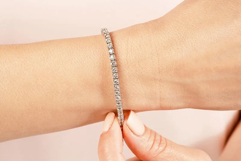 Four Prong Classic Lab-Grown Diamond Tennis Bracelet with 9.02 ct.(finished) 3.9mm