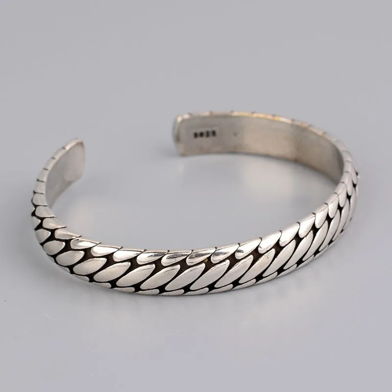 Geometric Oval Pattern cuff