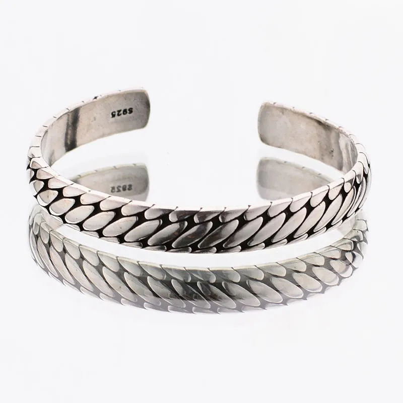 Geometric Oval Pattern cuff