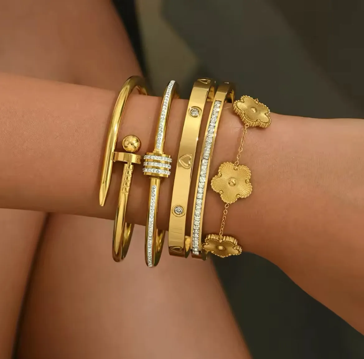 Gold | Bracelets