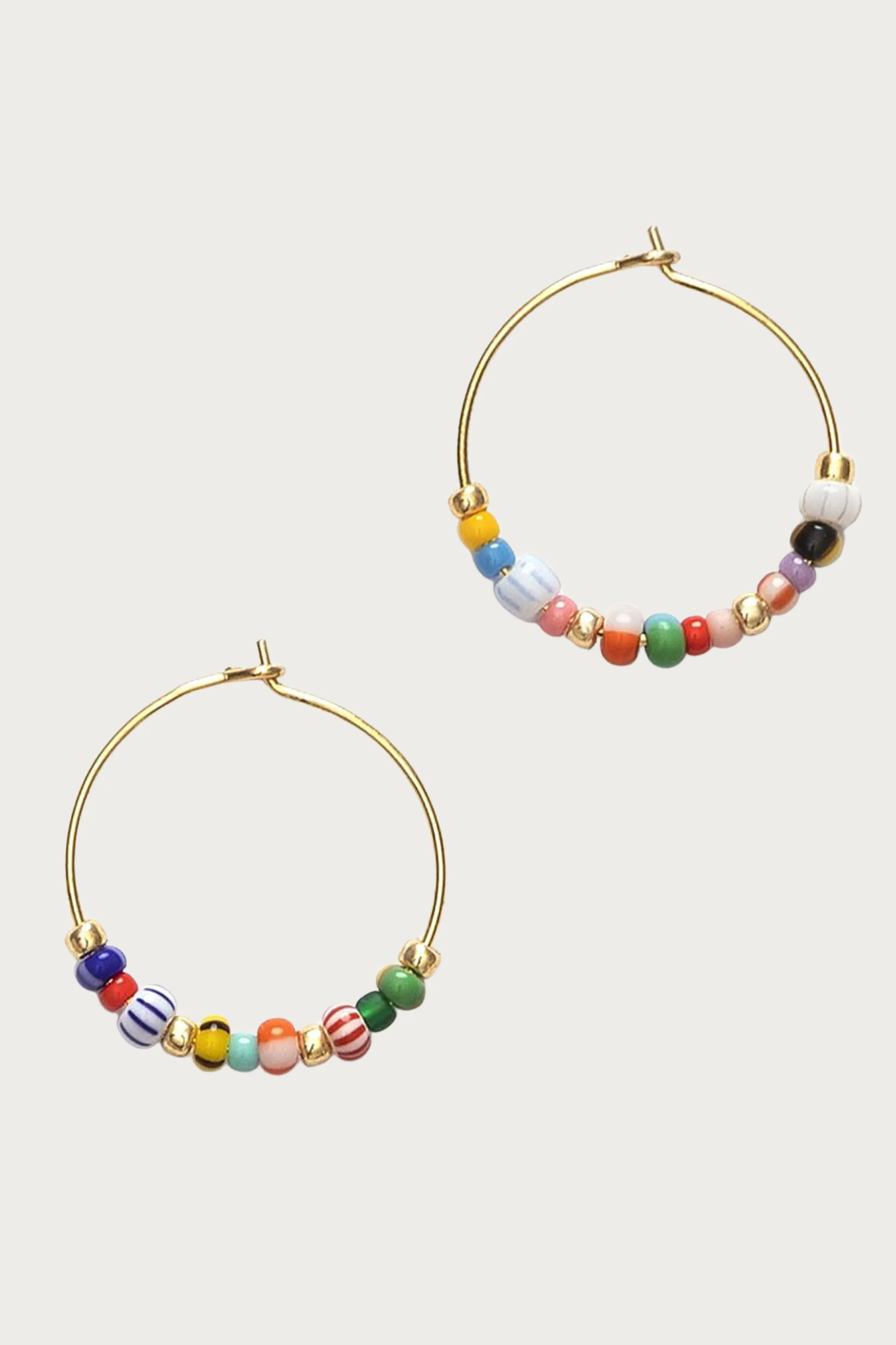 GOLDEN ALAIA HOOP