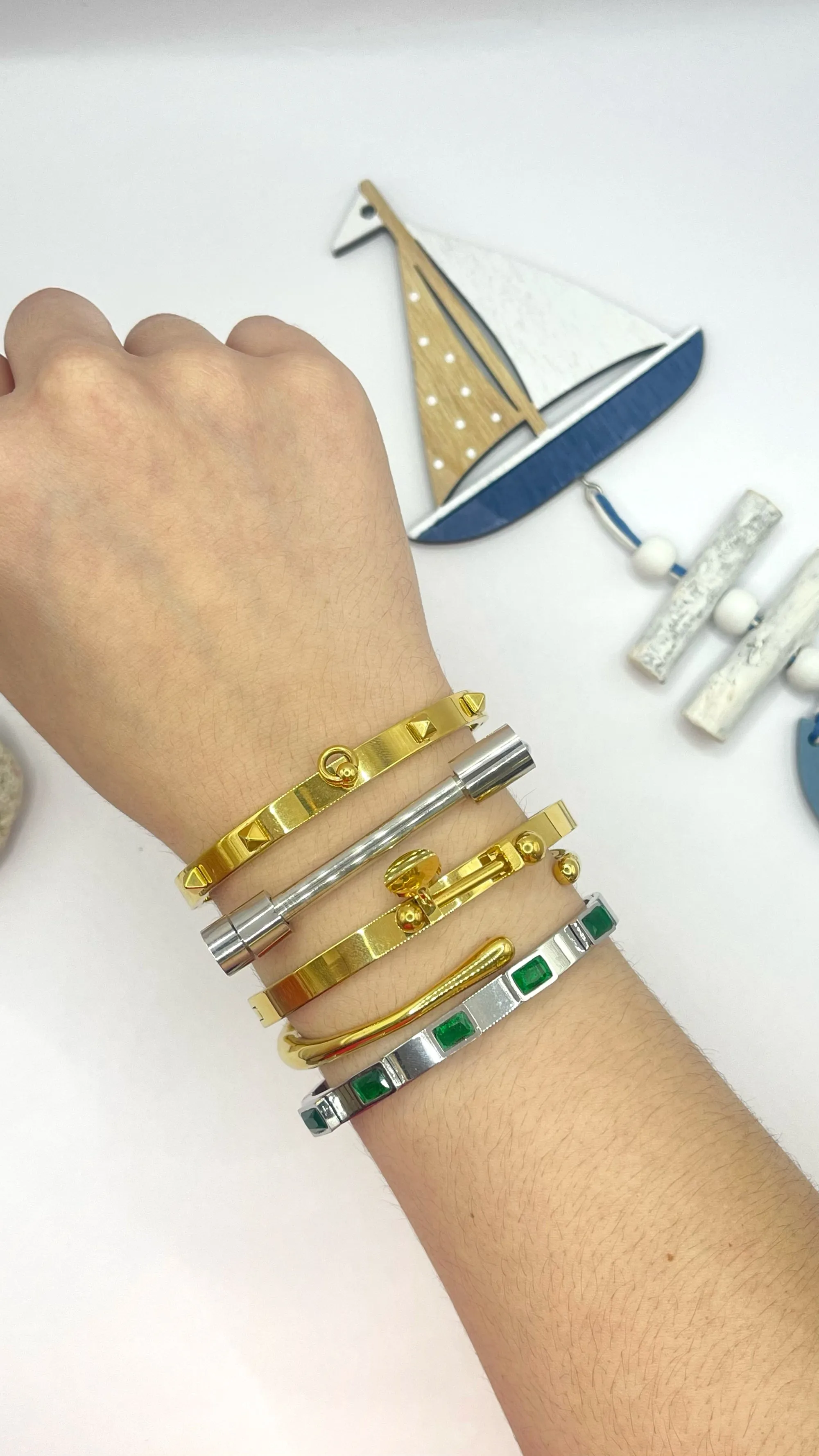 Green Crystal Silver Bangle