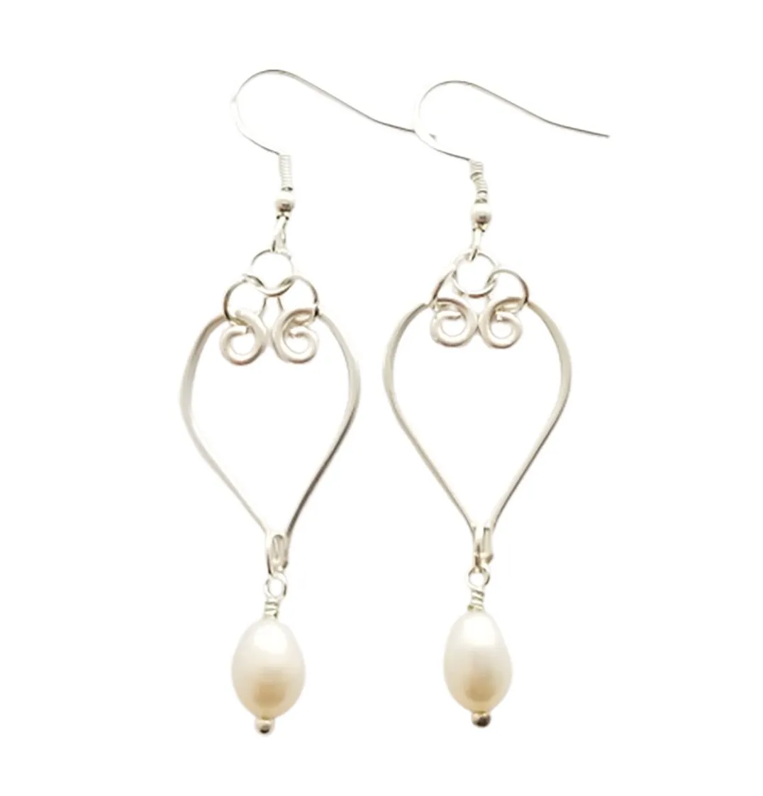 Hawaiian Jewelry For Women, Wire Loop Heart Earrings Natural Rice Pearls Earrings Beachy Pearl Jewelry Birthday Gift (June Birthstone Gift)
