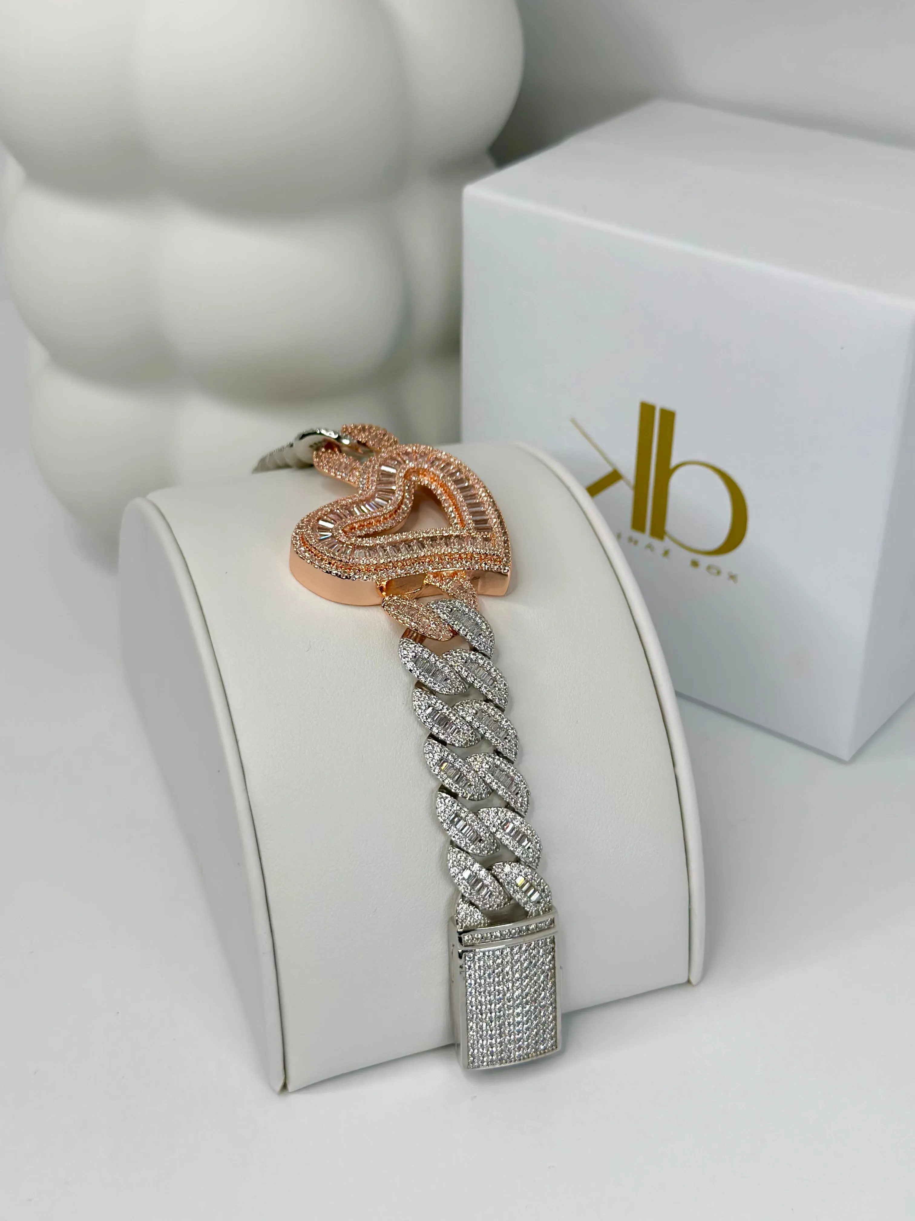 HEART CUBAN LINK BRACELET