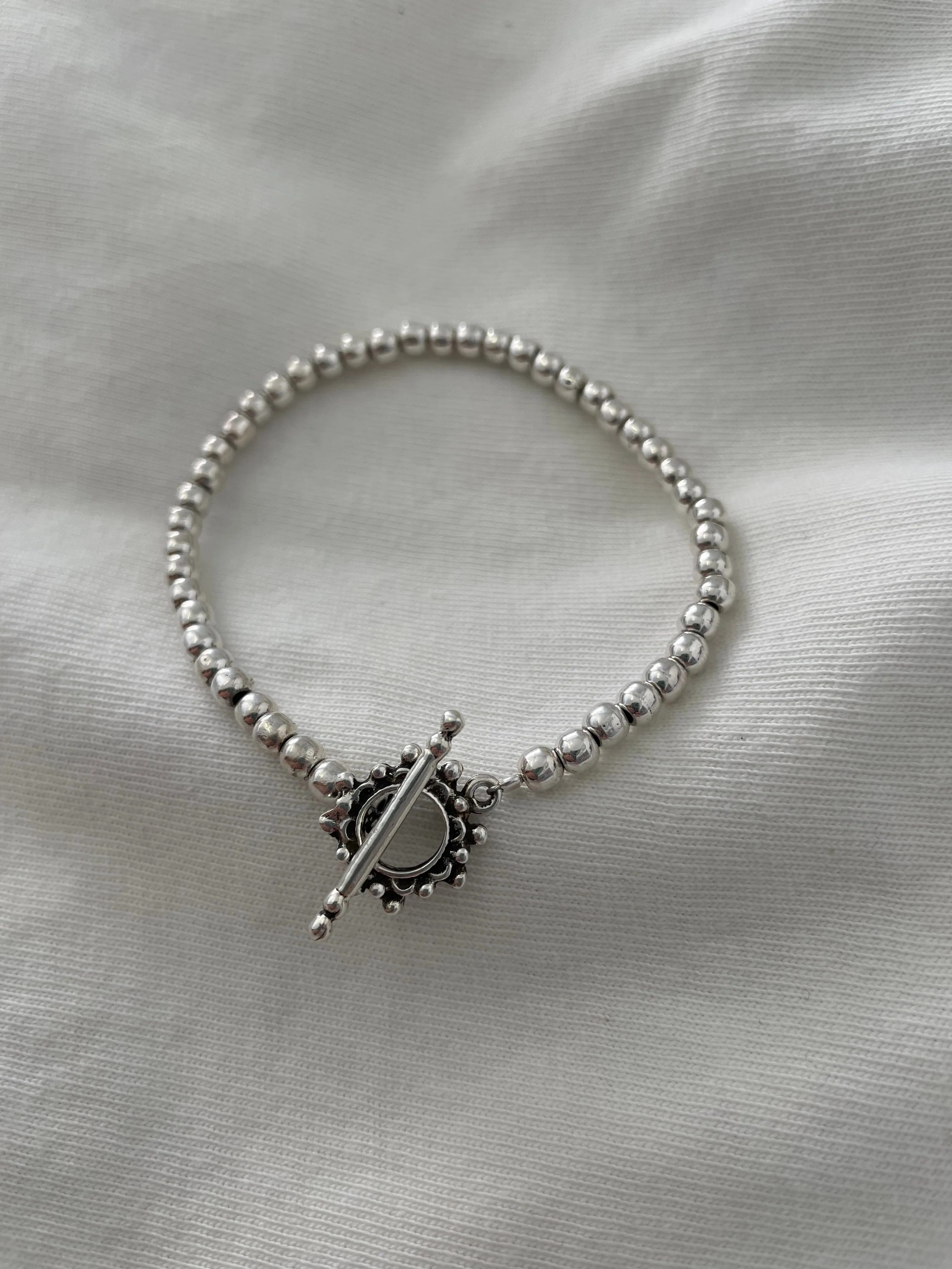 Hola Bella T-bar Bracelet
