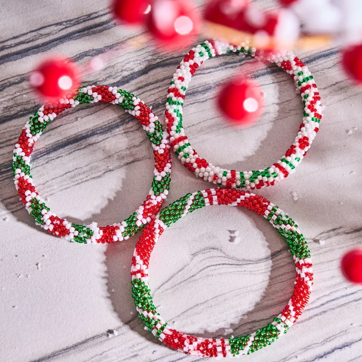 Holiday Wreath | Himalayan Glass Bead Bracelet