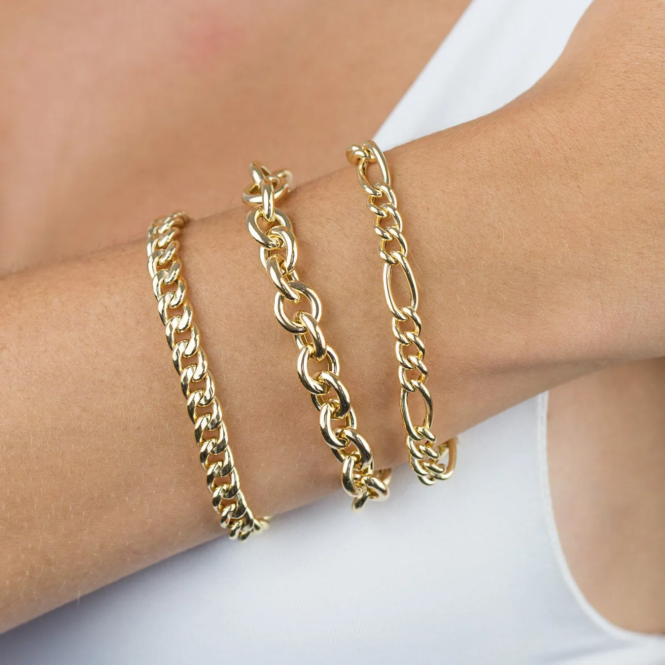 Hollow Figaro Bracelet 14K