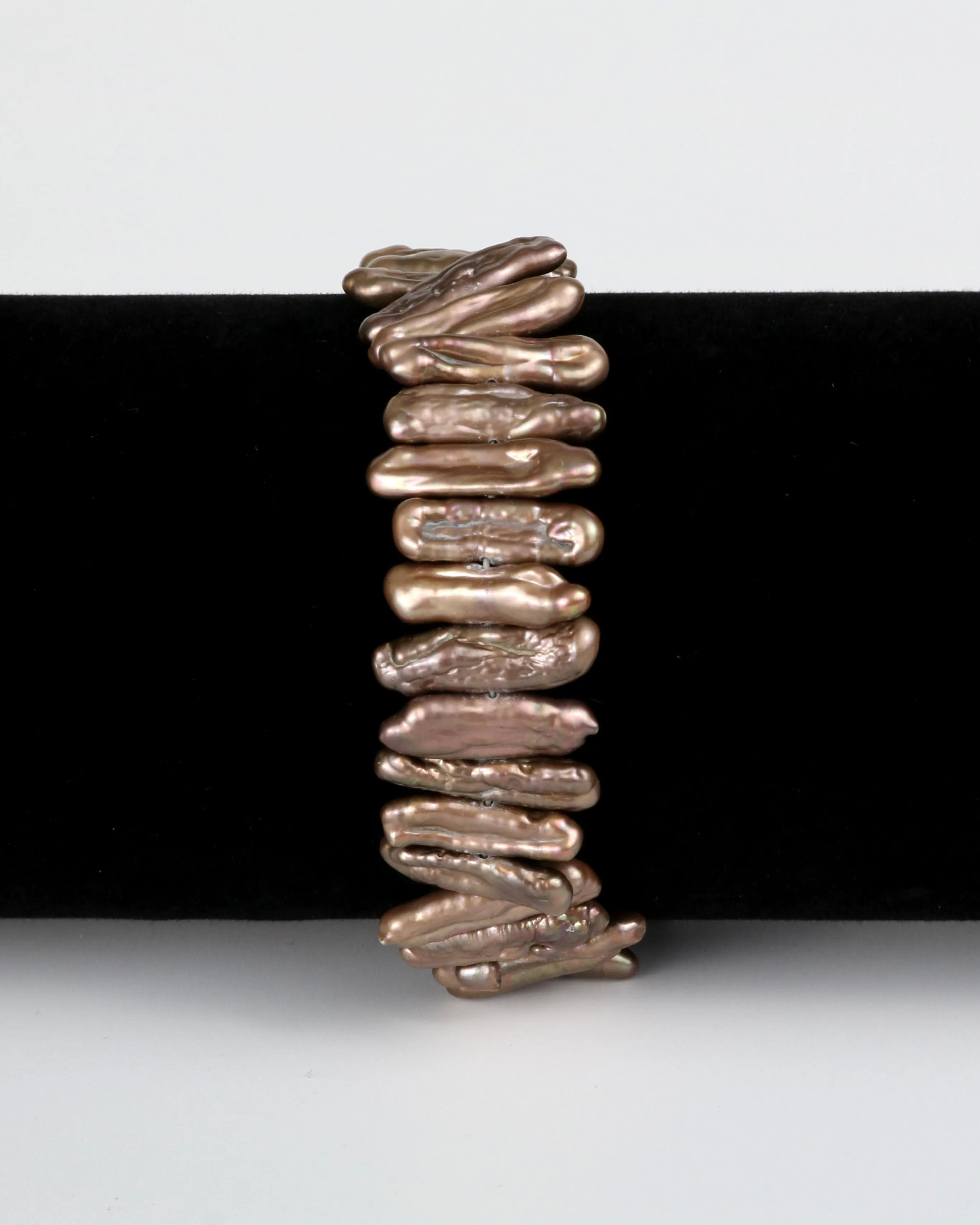 Jagged Tooth Biwa Pearl Elastic Bracelet
