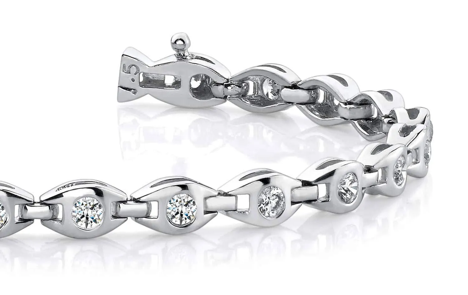 Linked Eye Lab-Grown Diamond Bracelet with 0.99 ct.(finished) 2.1mm