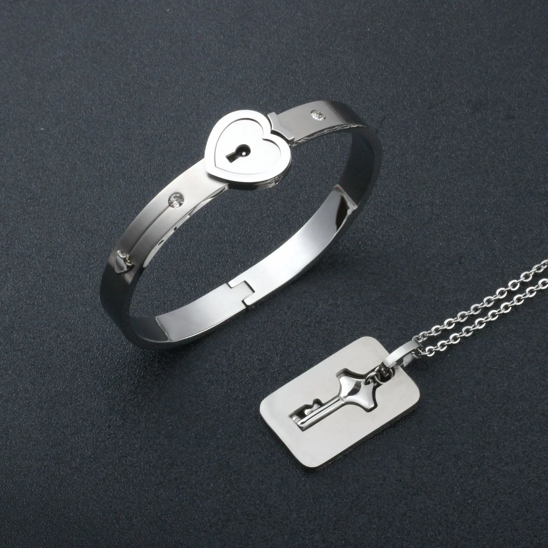 Lovers Heart Lock Bracelet