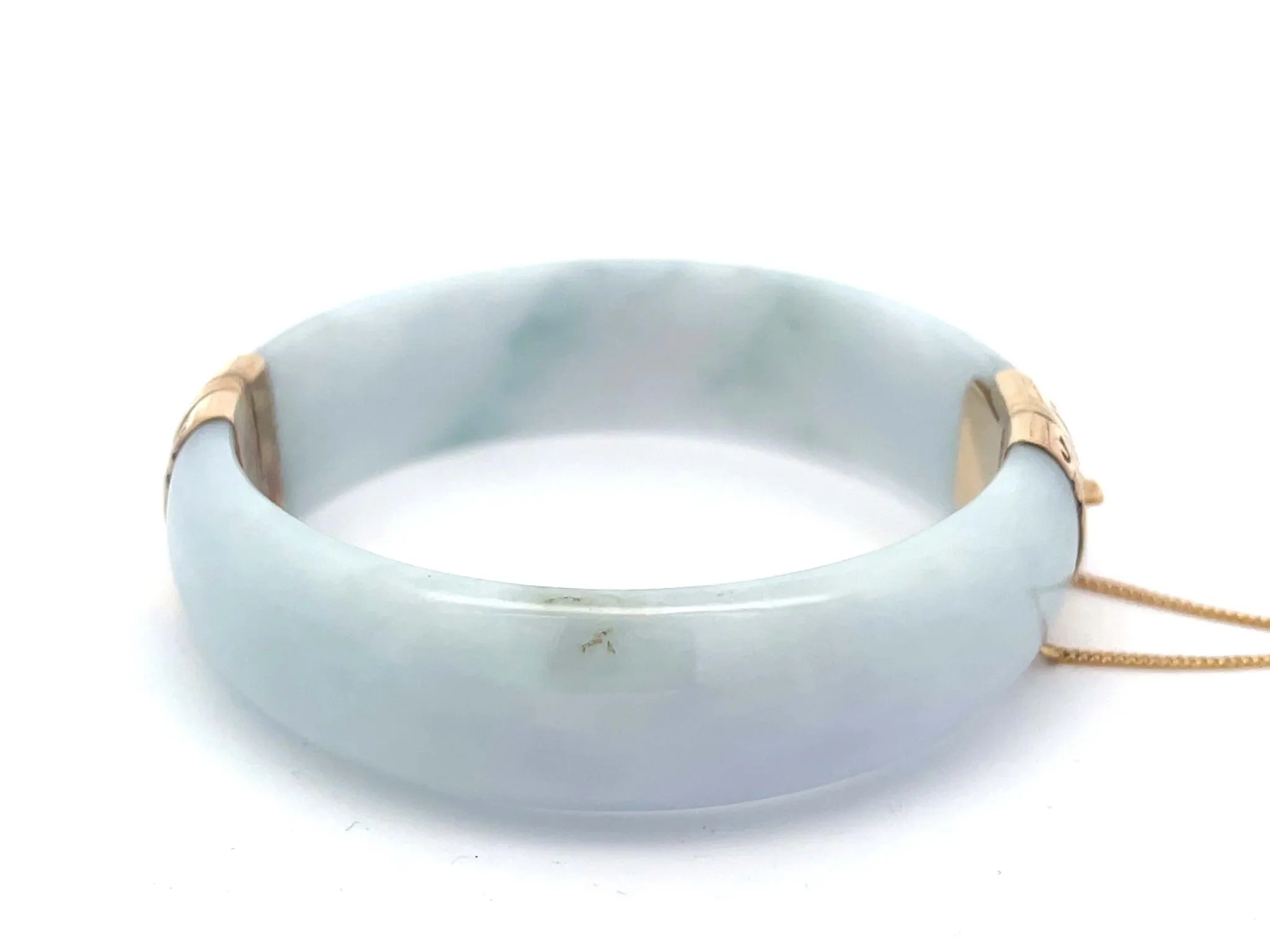 Mings Hawaii Wide Pale Green Jade Hinged Bangle in 14K Yellow Gold