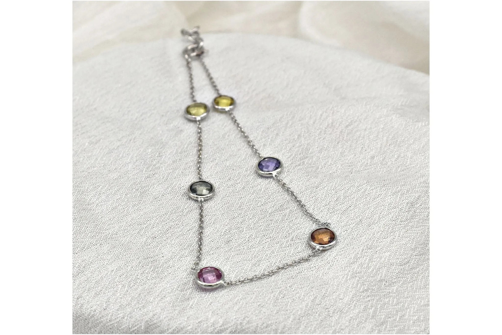 MULTI SAPPHIRE WHITE GOLD BRACELET