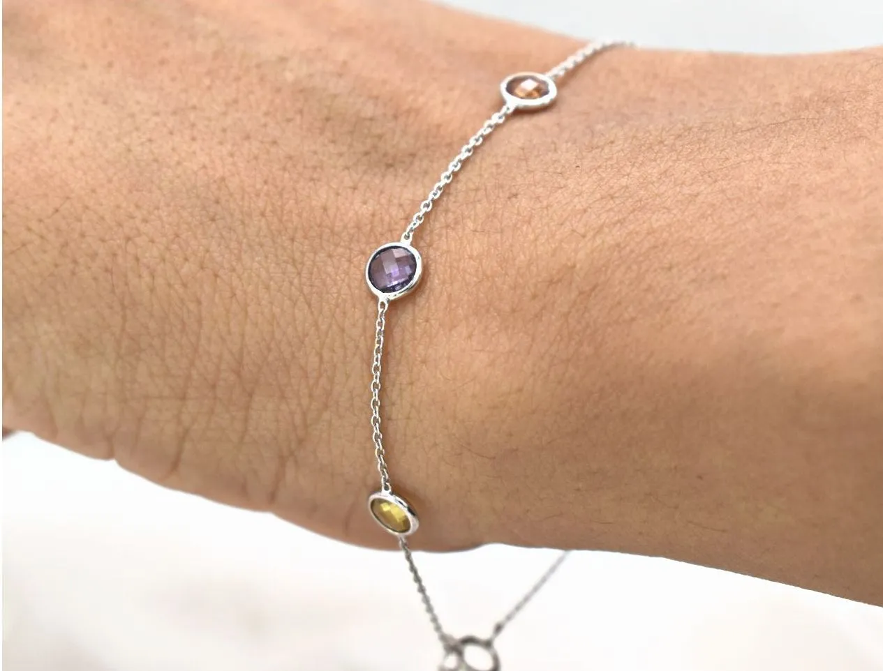 MULTI SAPPHIRE WHITE GOLD BRACELET