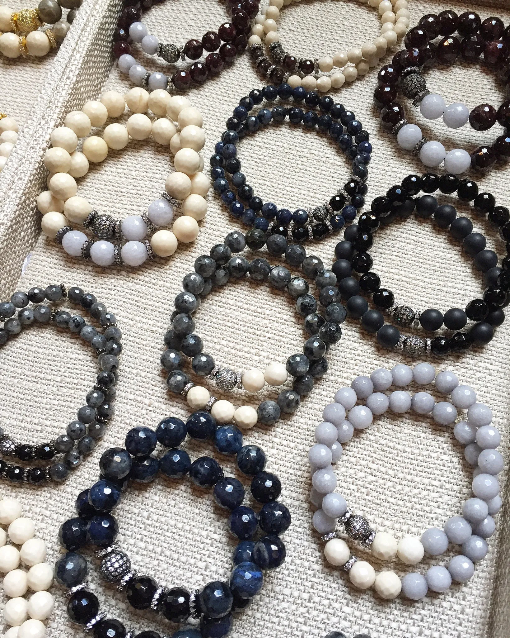 NORA GUNMETAL garnet/gray jade