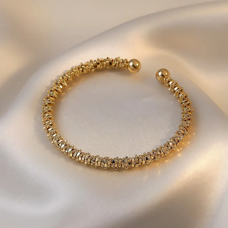 Opper Alloy Gold Gothic Bracelet