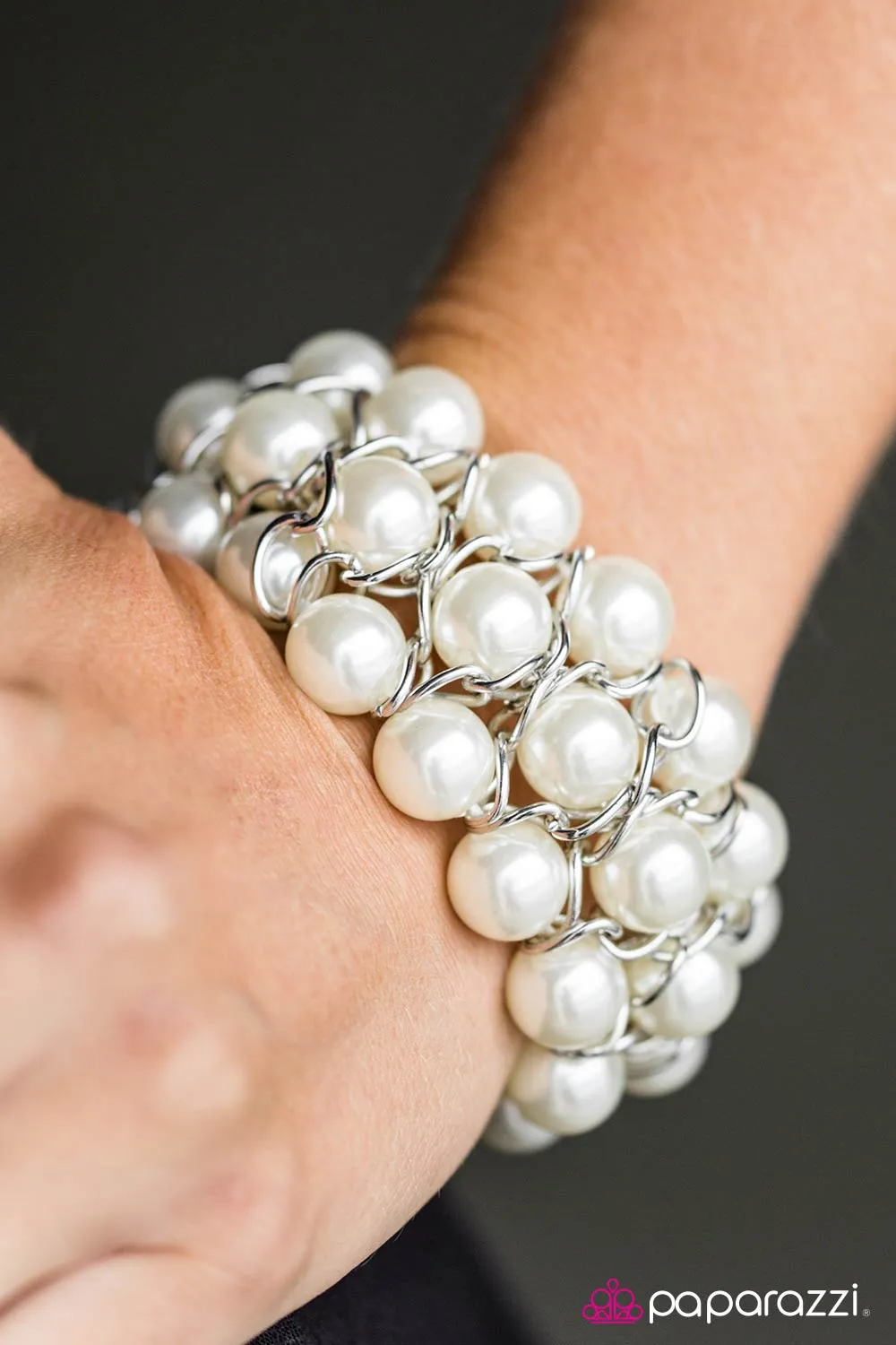 Paparazzi - Cadillac Lane - White Pearl Bracelet
