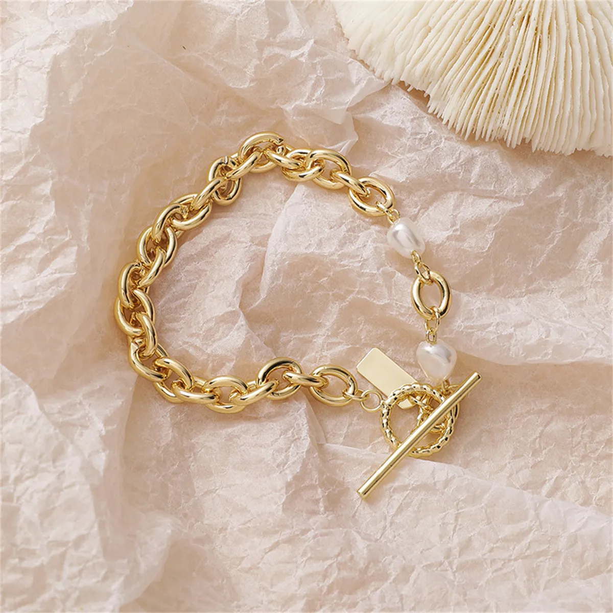 Pearl & 18K Gold-Plated Cable Chain Toggle Bracelet