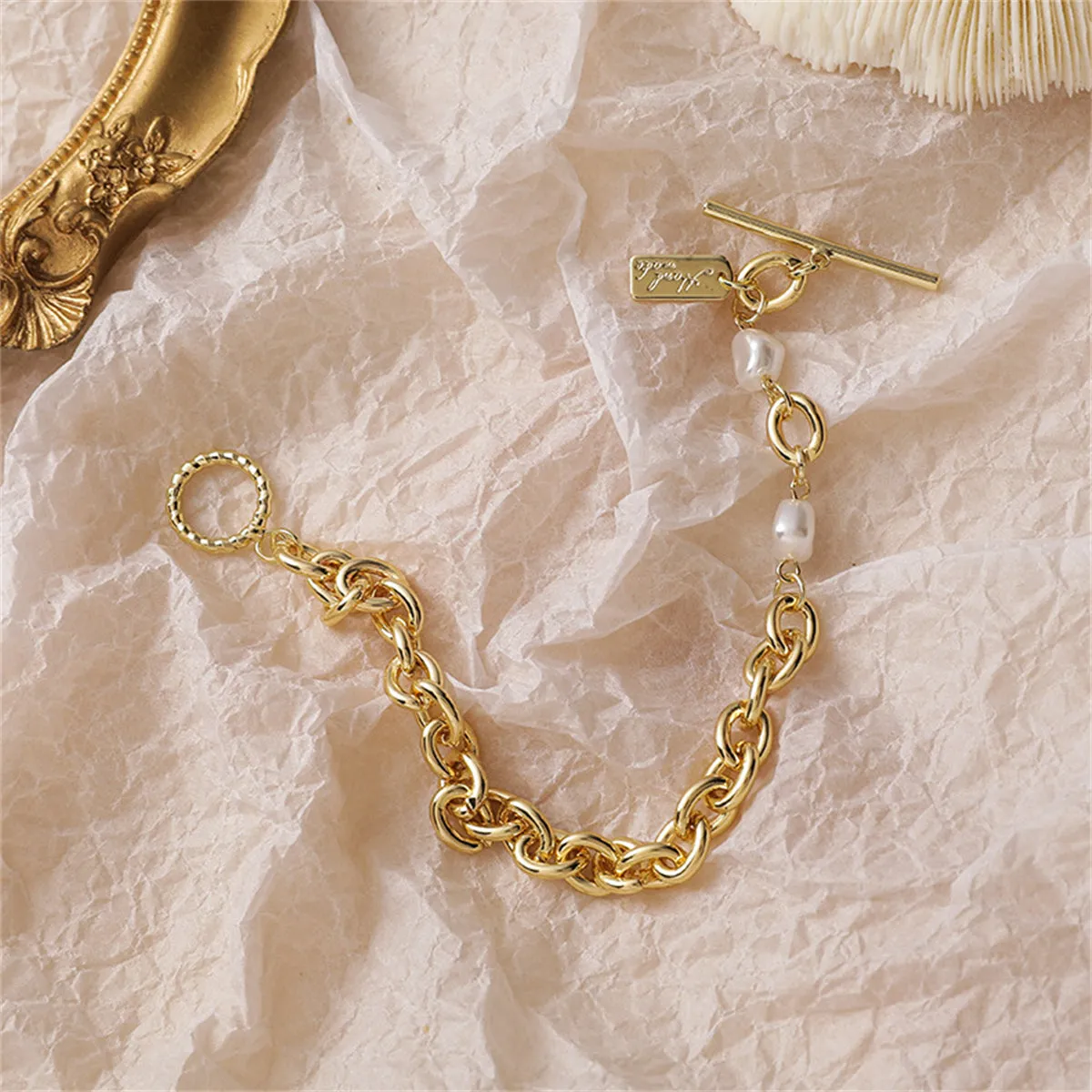 Pearl & 18K Gold-Plated Cable Chain Toggle Bracelet