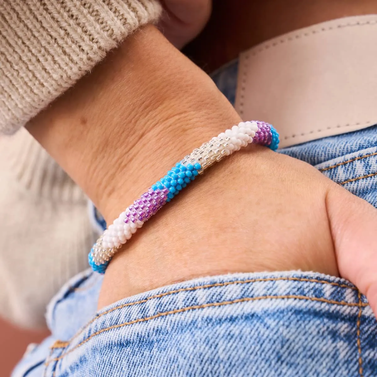 Poolside | Himalayan Glass Bead Bracelet