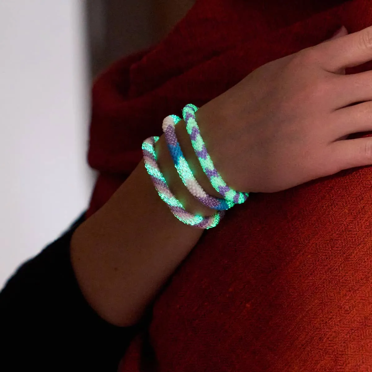 Psychic Swirl | Himalayan Glass Bead Bracelet