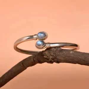 Pure 925 Silver Bracelet - Shimmering With Moonstone