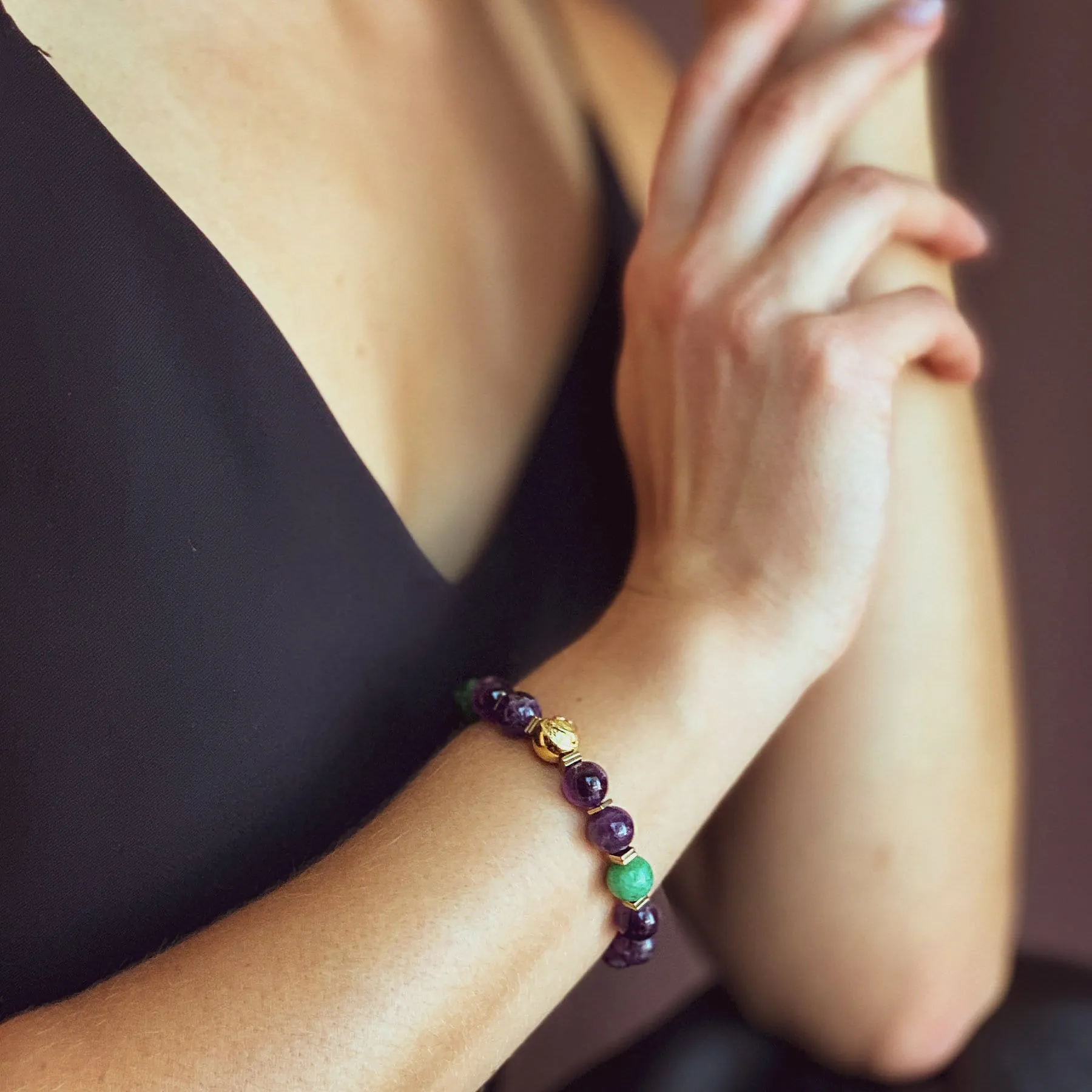 Purple Mystery | Premium Amethyst Bracelet With Green Jade in Gold | 10MM