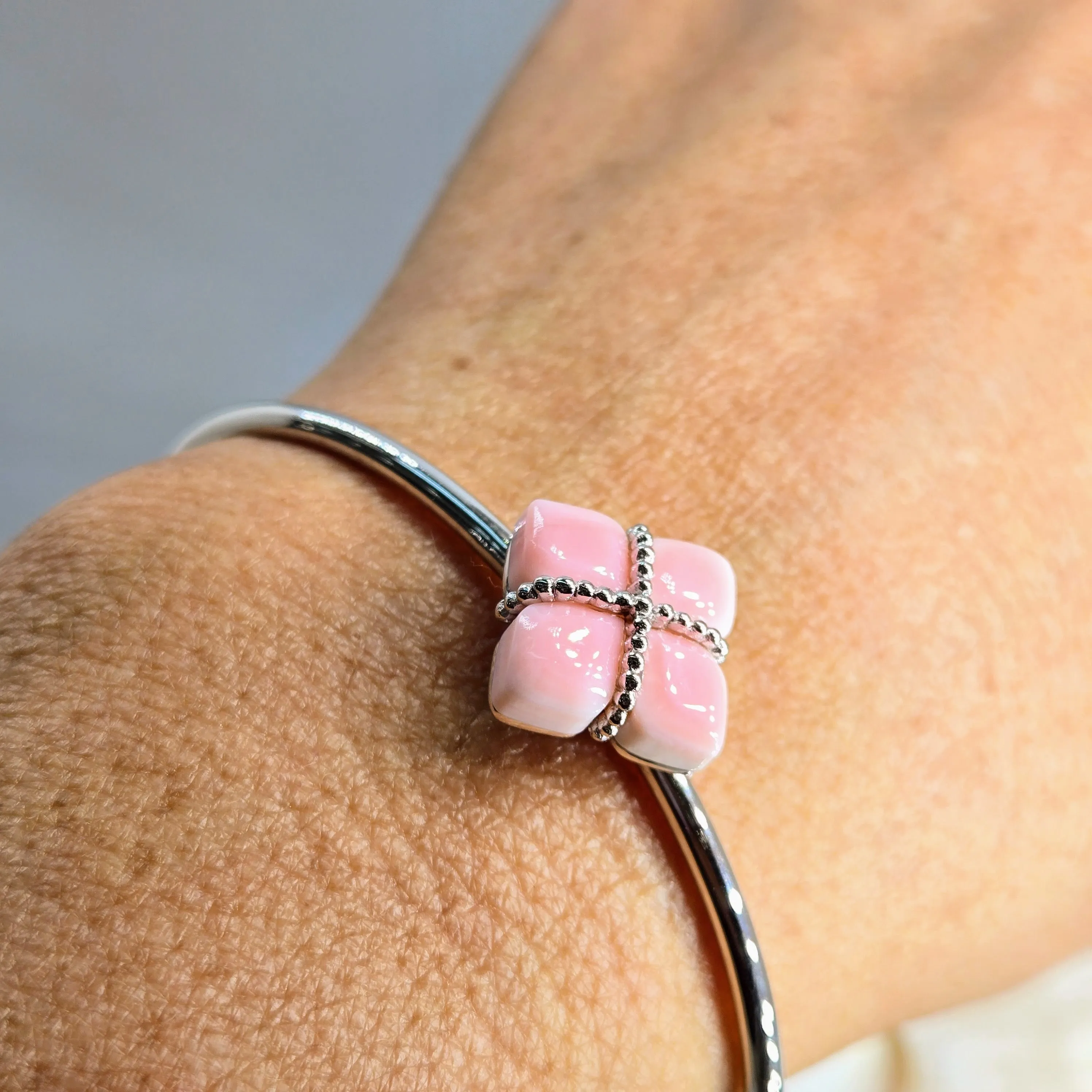 "Princess Flower" Sz Med to Lg Bracelets - Tahitian MOP, South Sea MOP or, Conch, Anti-tarnish Sterling