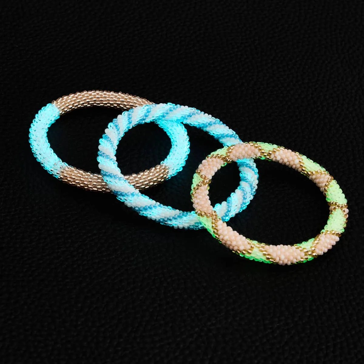 Sea Serpent | Himalayan Glass Bead Bracelet