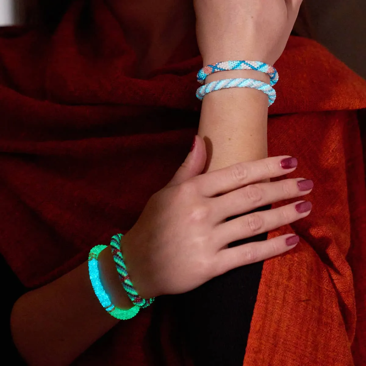 Sea Serpent | Himalayan Glass Bead Bracelet