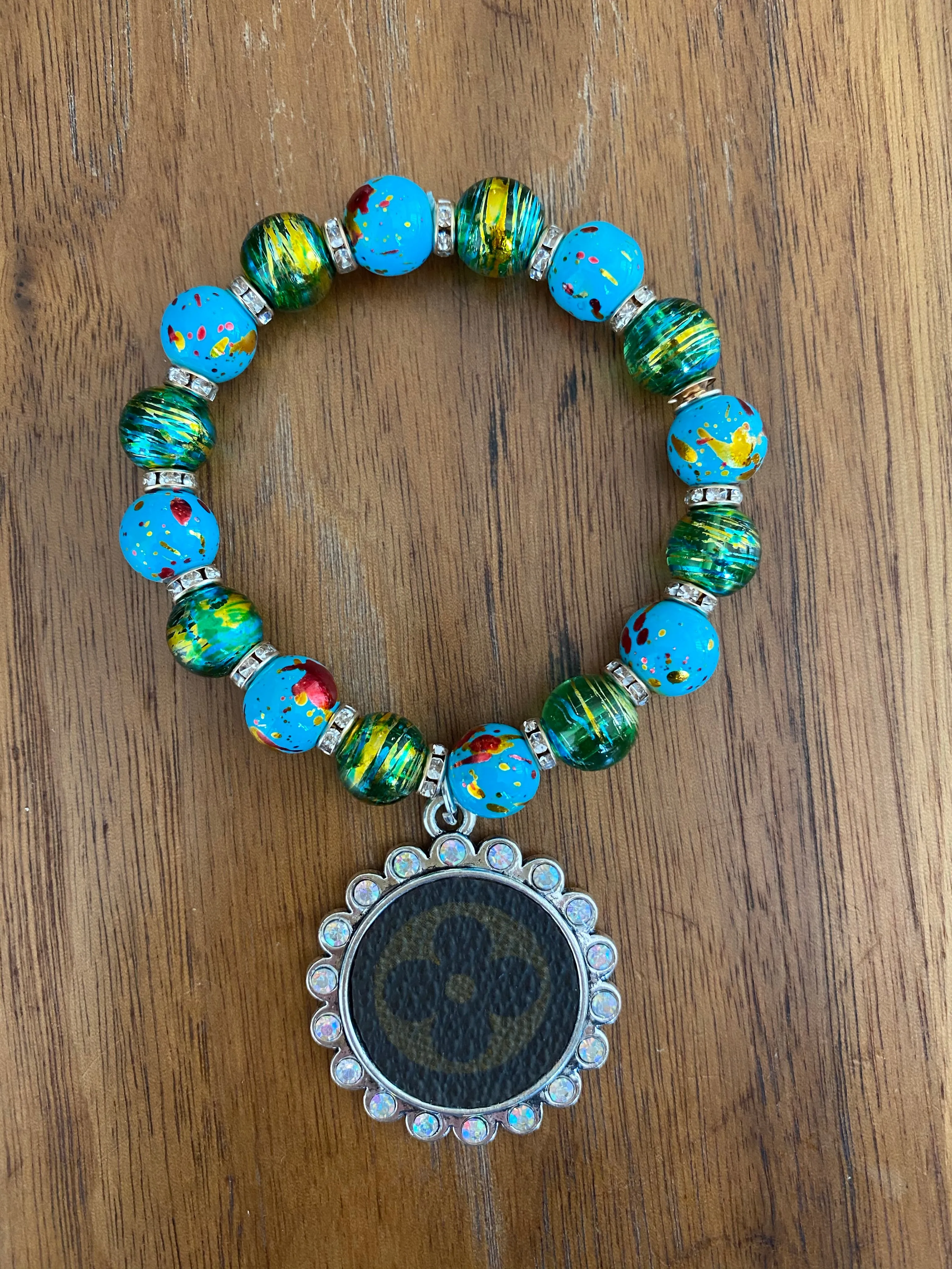 Single bead bracelets - Upcycle
