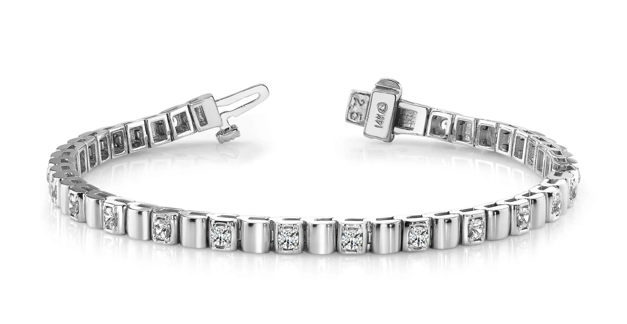 Solid Box Link Lab-Grown Diamond Bracelet with 1.50 ct.(finished) 2.5mm